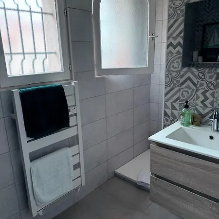 Logis Des Pecheurs Apartment *